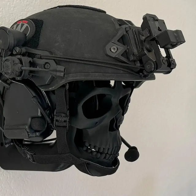 3D Skull Helmet Display Stand