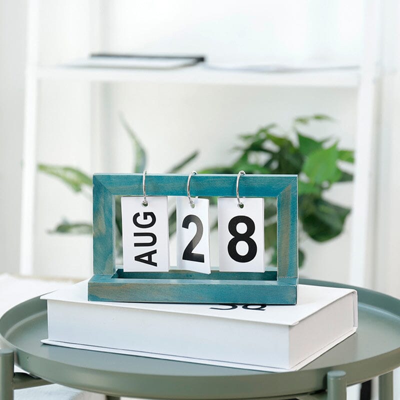 Dutch Teak Wood Desktop Calendar