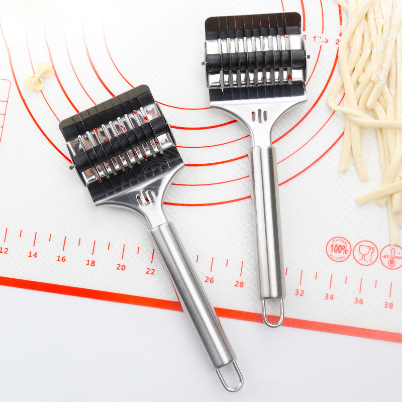 Noodle Spaghetti Cutter Roller