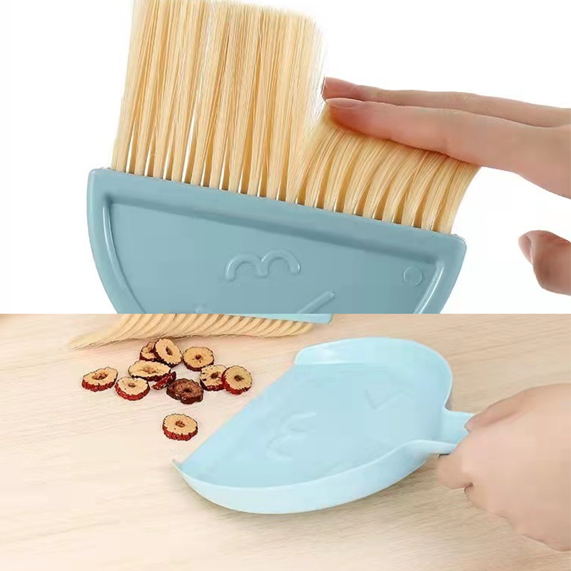 Desktop Mini Broom