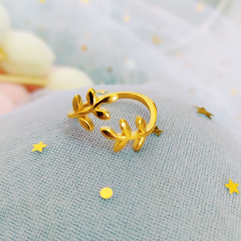 Creative Wrap Around Leaf Ring