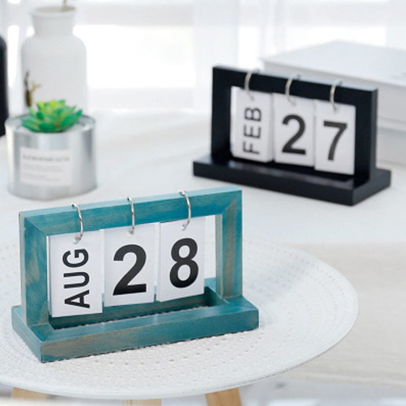 Dutch Teak Wood Desktop Calendar