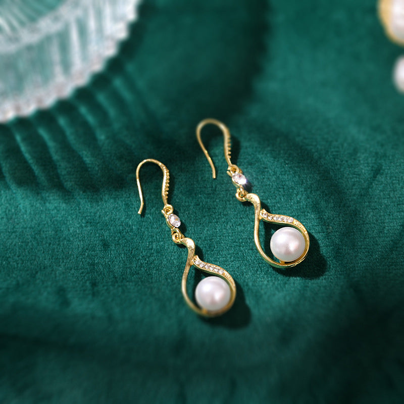 Pendant Pearl Earrings