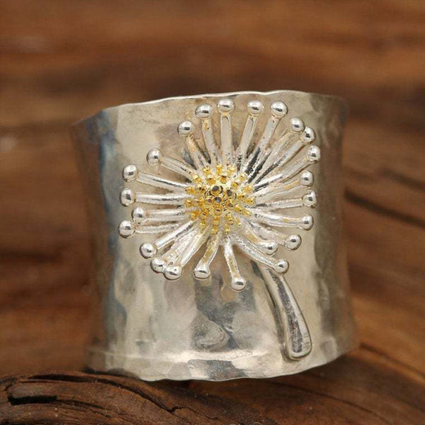 Blooming Daisy Wide Band Ring